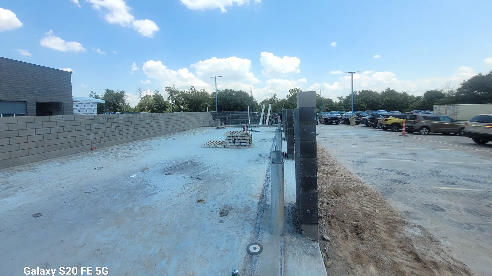 Concrete Services in North Texas, driveways, slabs and flatwork.
