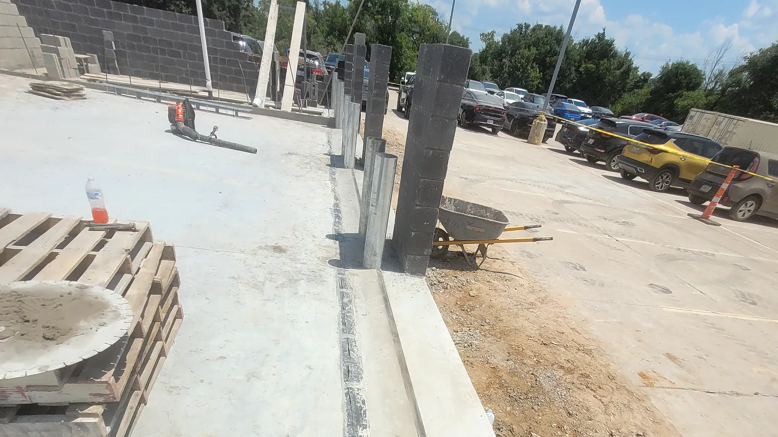 Concrete Services in North Texas, driveways, slabs and flatwork.