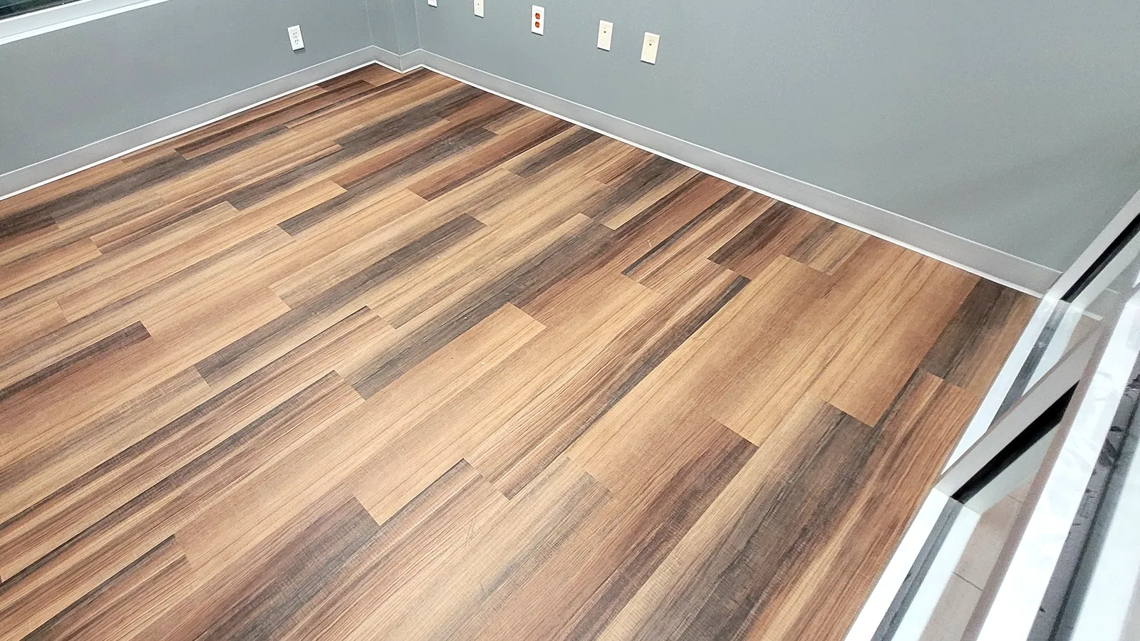 Paint & Sheetrock in North Texas, drywall repair, texture and finish.
