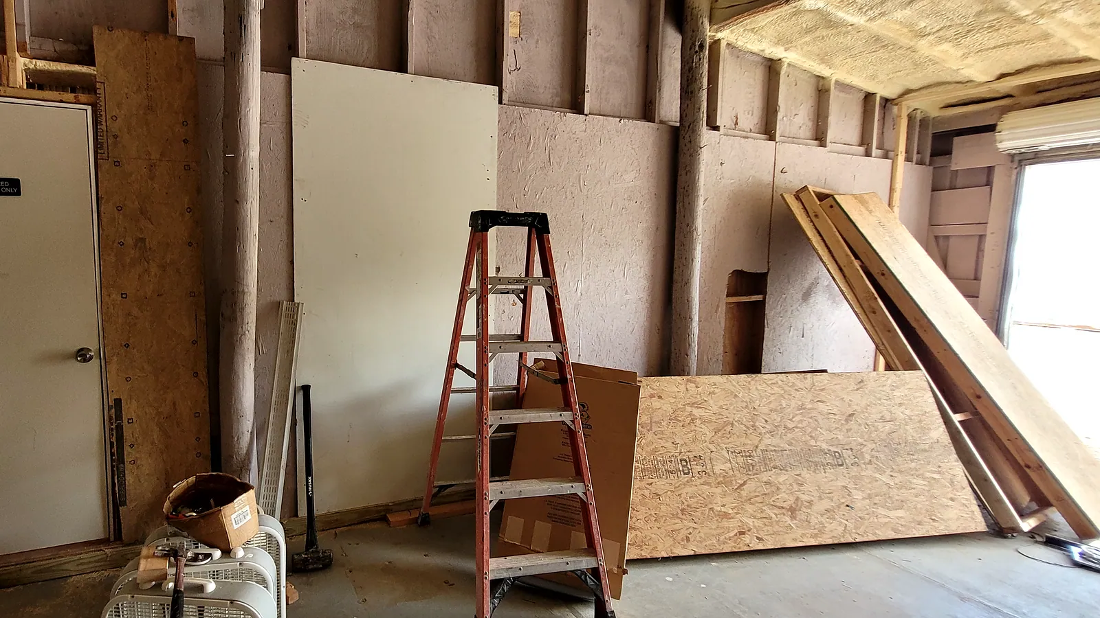 Paint & Sheetrock in North Texas, drywall repair, texture and finish.