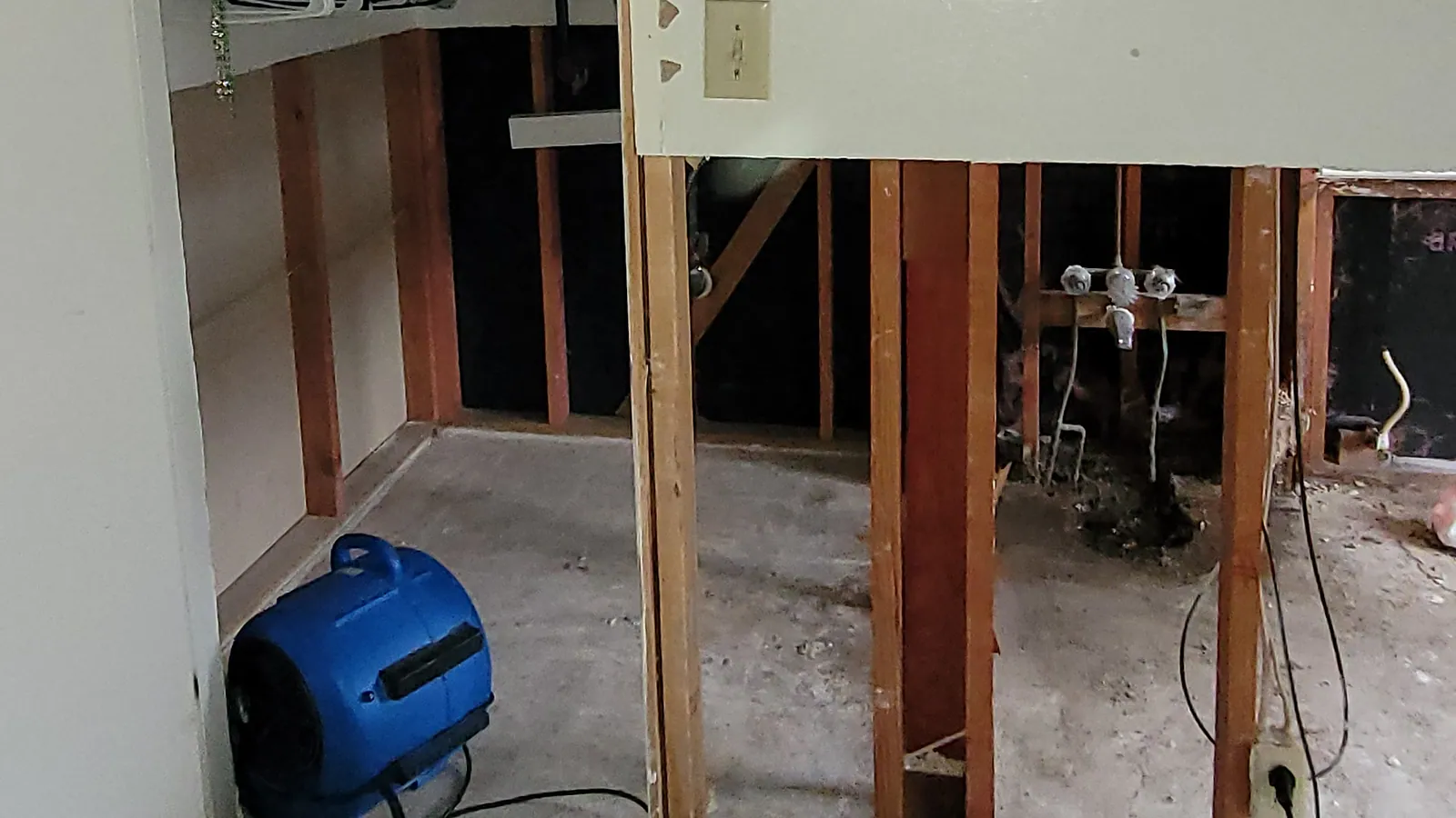 Water Restoration in North Texas, extraction, drying and rebuild.
